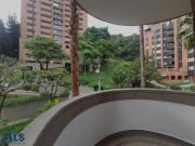 Apartamento En Venta En Medellin En El Poblado V320921