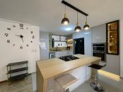 Apartamento En Venta En Medellin En Laureles V211142