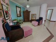 Apartamento En Venta En Medellin En Laureles V353738