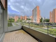 Apartamento En Venta En Medellin En Los Balsos V235272