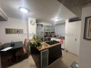 Apartamento en Venta en Miravila, Caracas