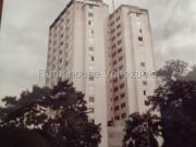 Apartamento en Venta en Montecristo, Caracas