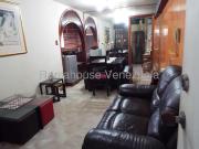 Apartamento en Venta en Parroquia Santa Rosalia, Caracas