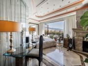 Apartamento en venta en Puerto Banus, Málaga Costa del Sol