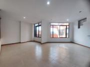 apartamento en venta en quinta bosch. Cod V28173