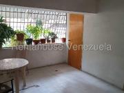 Apartamento en Venta en San Bernardino, Caracas