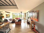 apartamento en venta en el poblado. Cod V4981