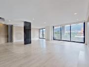 Apartamento en venta en Santa Babara Central Laya