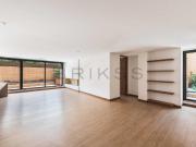 apartamento en venta en santa barbara alta usaquén. Cod...