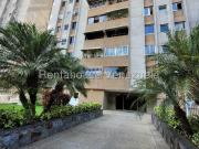 Apartamento en Venta en Santa Fe Norte, Caracas