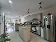 apartamento en venta en urbanización la flora. Cod V9190450