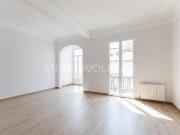 Apartamento en venta en Valencia, Gran Via. Luminoso...