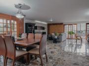 APARTAMENTO EN VENTA LAURELES MEDELLN