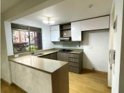 Apartamento en Venta, Loma de los Bernal en la Comuna 16...