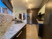 Apartamento En Venta Los Dos Caminos 120 M2...