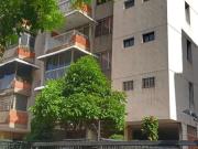 Apartamento en Venta remodelado en Cumbres de Curumo...