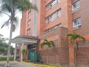 Apartamento en venta Urb Llano Alto Res Vista al Valle...