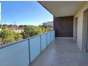 APARTAMENTO ESQUINERO DE 2 DORMITORIOS CON PARKING Y...