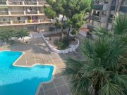 Apartamento esquinero de 2 habitaciones con piscina y...