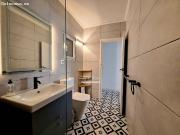 APARTAMENTO ESQUINERO TOTALMENTE RENOVADO Y LUMINOSO EN...
