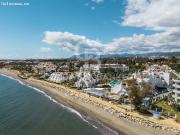 Apartamento estiloso con vistas al mar en Coral Beach,...