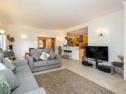 Apartamento, Estômbar e Parchal