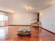 Apartamento exclusivo no Batel – 243 m², andar alt