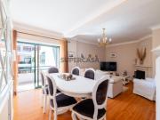 Apartamento Familiar Espacioso com Varandas e Ótima...