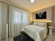 Apartamento finamente decorado frente avenida, vista...