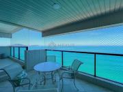 Apartamento frente mar com varanda gourmet e lazer na...