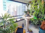 Apartamento grande a venda com espaço bom e varanda...