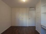 Apartamento grande reformado 3 quartos 1 suite ao lado...