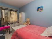 Apartamento iluminado com 2 dormitórios e vaga escriturada