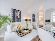 Apartamento inserido em Prédio do século XIX em...