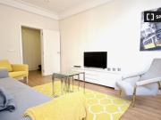 Apartamento luminoso com 2 quartos para arrendar em...