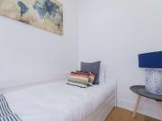 Apartamento luminoso com 3 quartos para arrendar na...