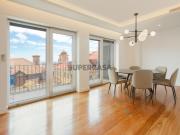 Apartamento Luminoso e Sofisticado T4 com Espaços...