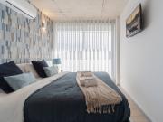 Apartamento luxuoso com varanda e piscina