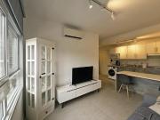 Apartamento mobiliado, 2 dormitórios, com vaga...