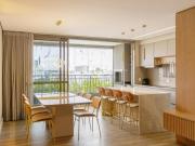 Apartamento Mobiliado com 3 Dormitórios à Venda – Centro...