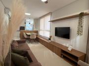 Apartamento mobiliado e decorado, 02 dormitórios sendo...
