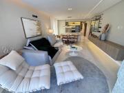 Apartamento mobiliado e decorado, 03 quartos sendo 01...