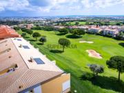 Apartamento moderno com vistas, mar, golfe e baia de...