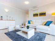 Apartamento Moderno de 1 Quarto Perto do Centro da...