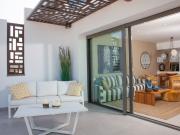 Apartamento moderno duplex con jardin y vistas al mar en...