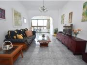 Apartamento muy espacioso con vistas al mar en venta en...