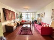Apartamento na Alameda Casa Branca
