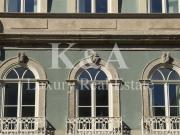 Apartamento na primeira linha do mar, na Foz, com...