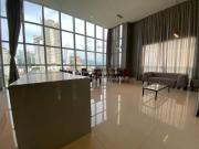 Apartamento na quadra mar em meia praia