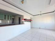 Apartamento no Centro da Cidade: 3 Quartos, Sala, 2...